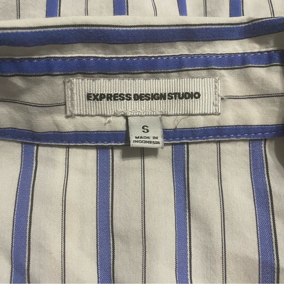 Express Blue White Striped Cotton Stretch V Neck Button Up Top - Picture 6 of 6